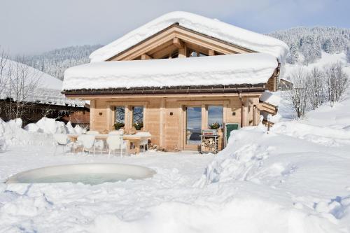 Chalet Inarpa - Appartements Et Suites La Clusaz Eksteriør billede